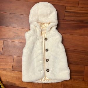 Hanna Anderson girls faux fur vest with hood